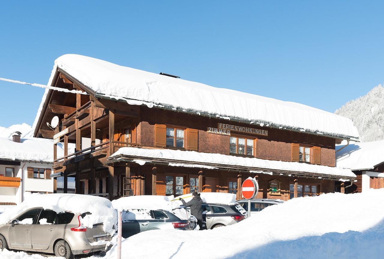 Ferienbauernhof Moosbrugger Apartment Schoppernau Exterior photo